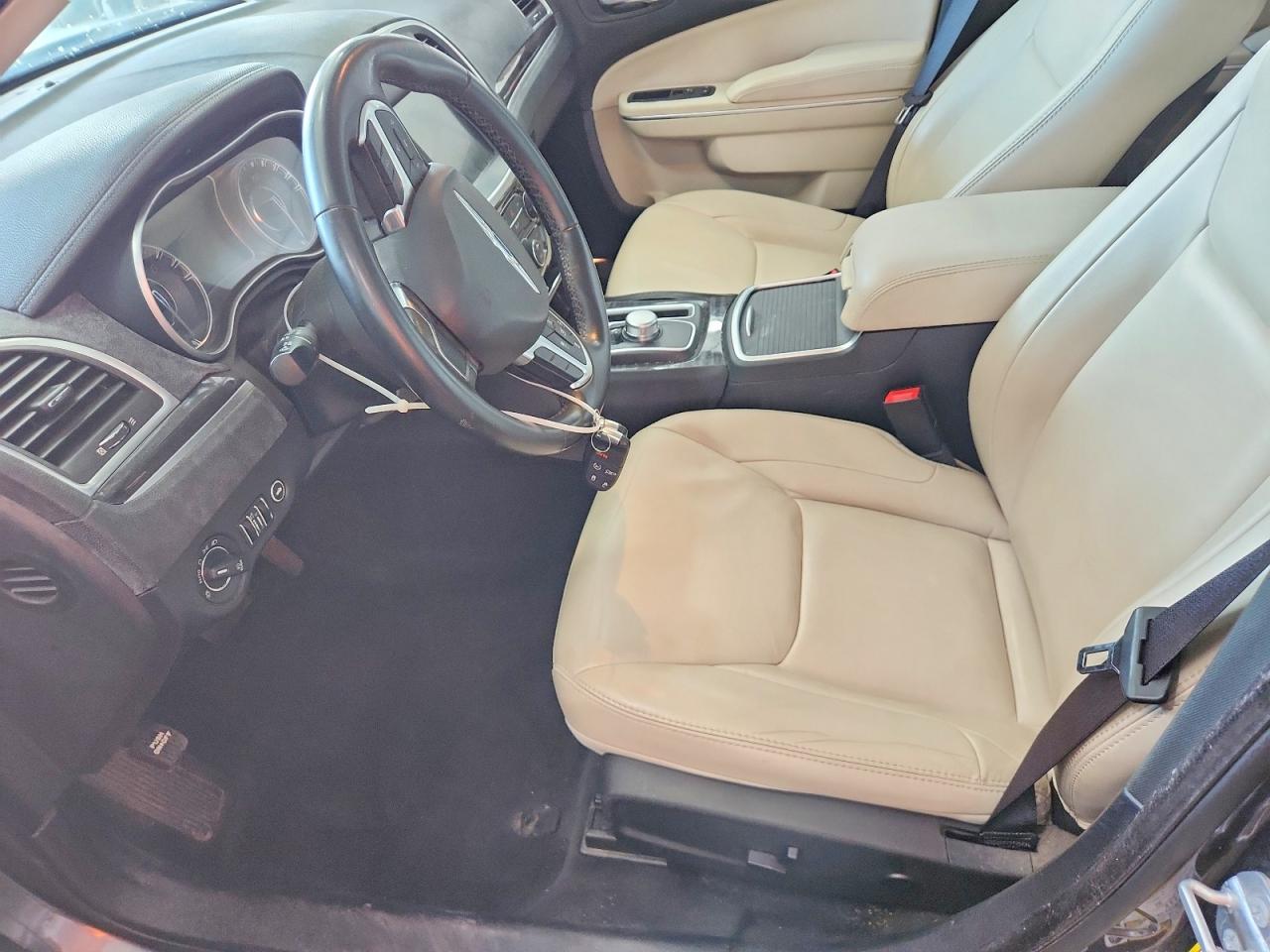 2015 CHRYSLER 300