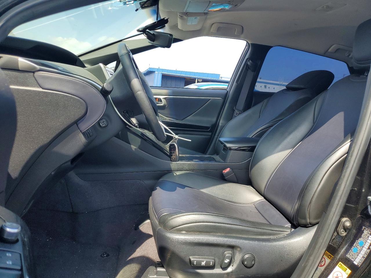 2016 TOYOTA MIRAI