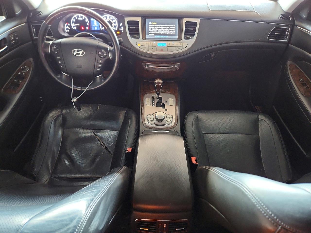 2011 HYUNDAI GENESIS