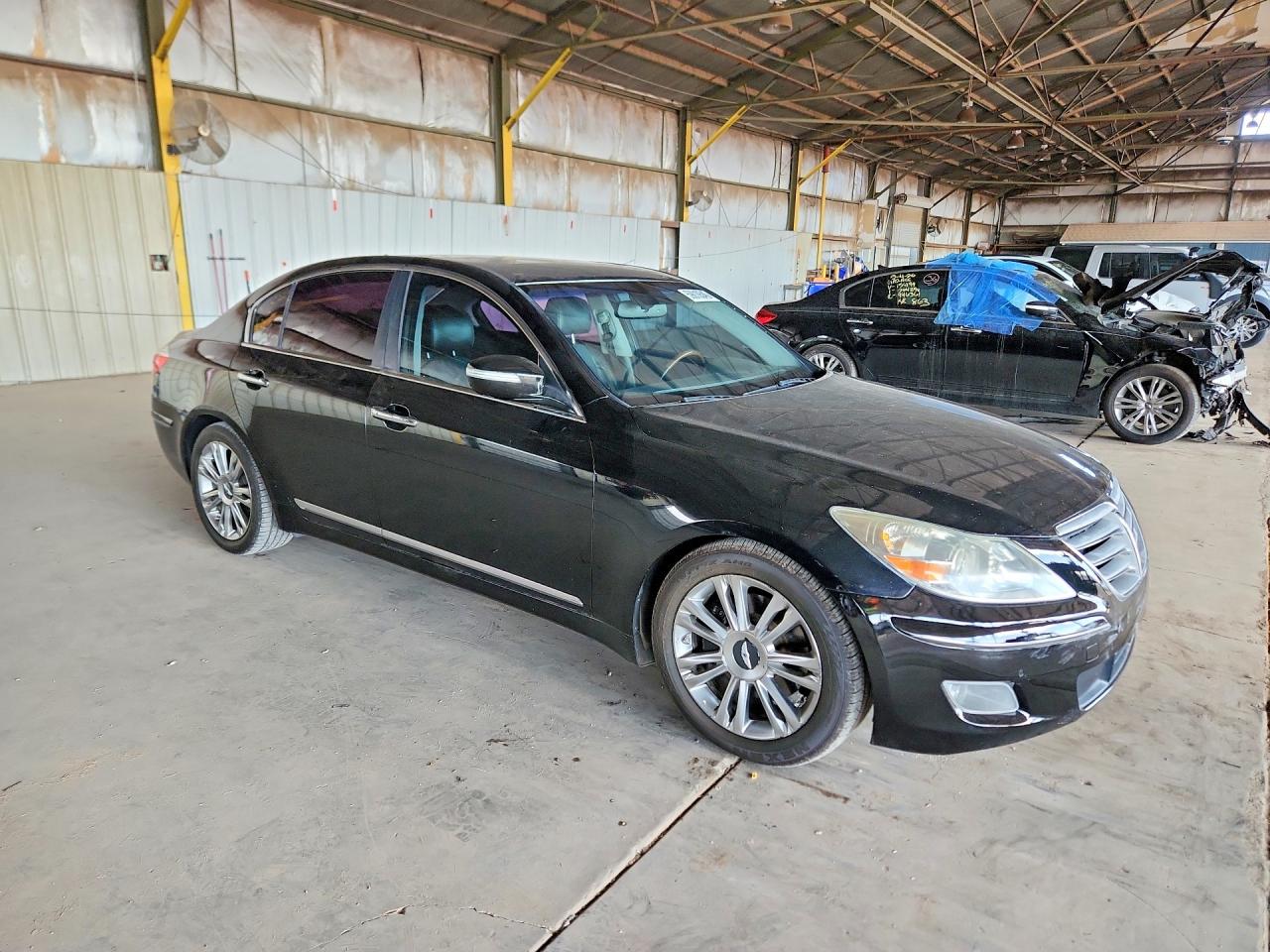 2011 HYUNDAI GENESIS