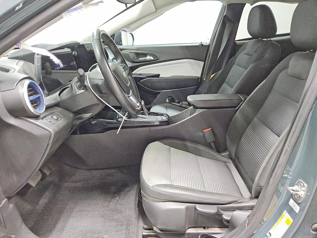 2025 CHEVROLET TRAX