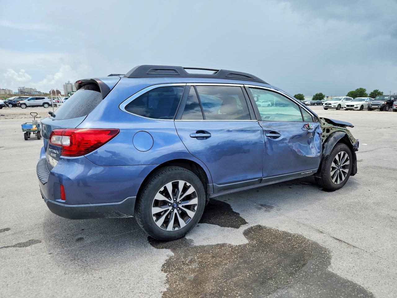 2015 SUBARU OUTBACK