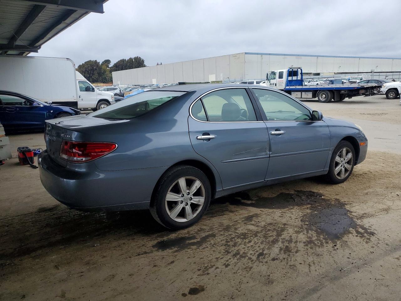 2005 LEXUS ES330
