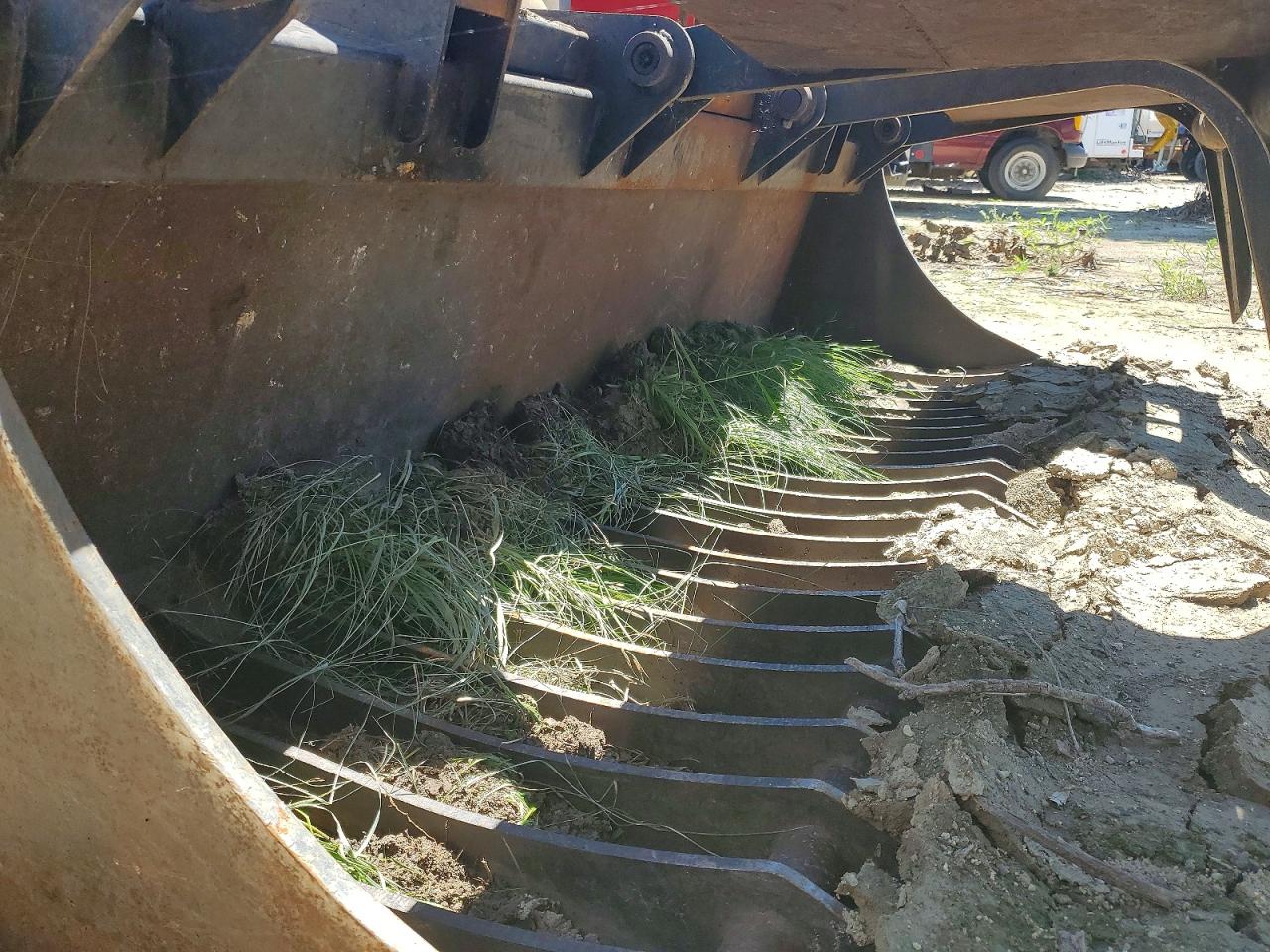 2023 JOHN DEERE 331G