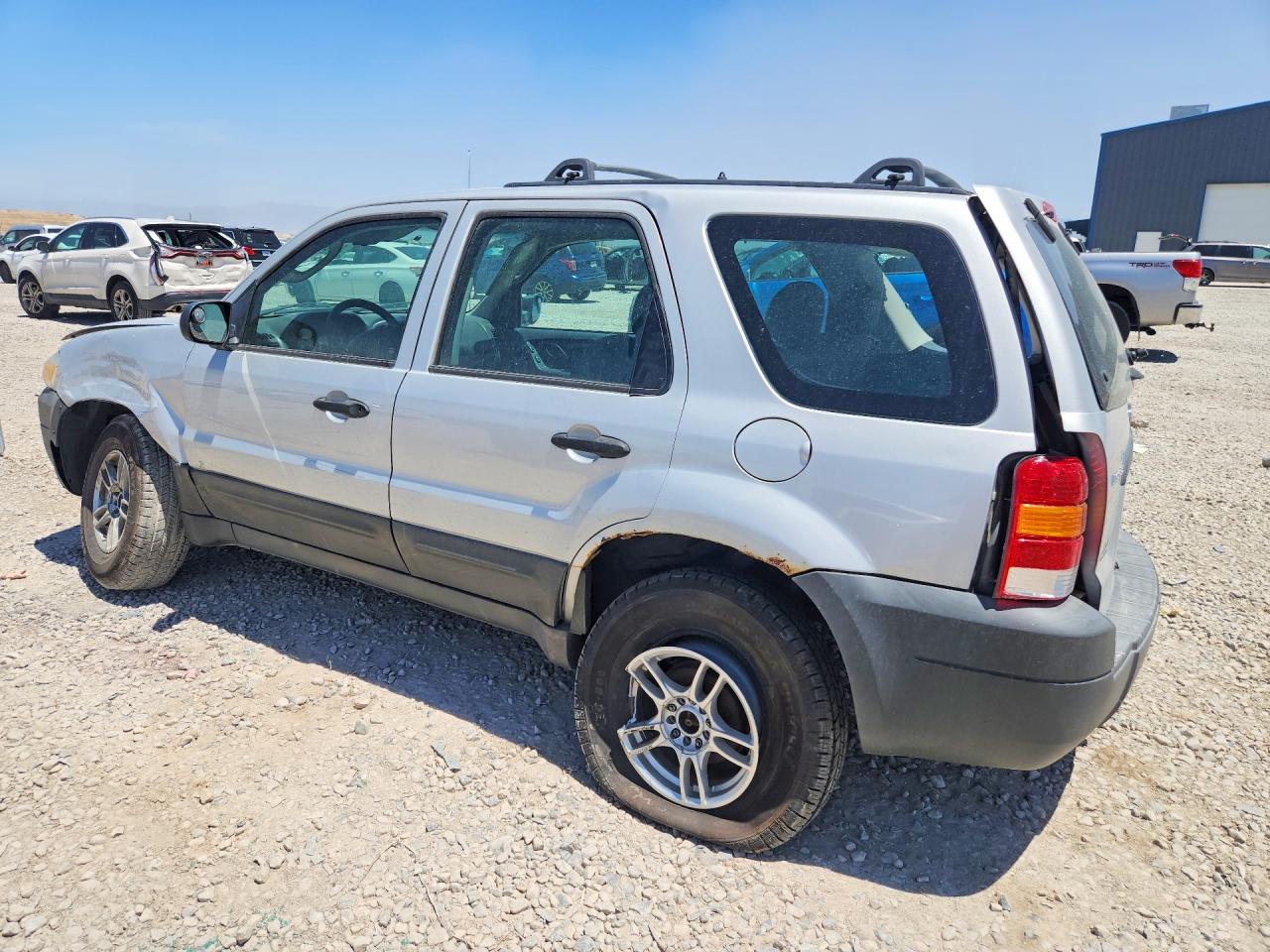 2005 FORD ESCAPE