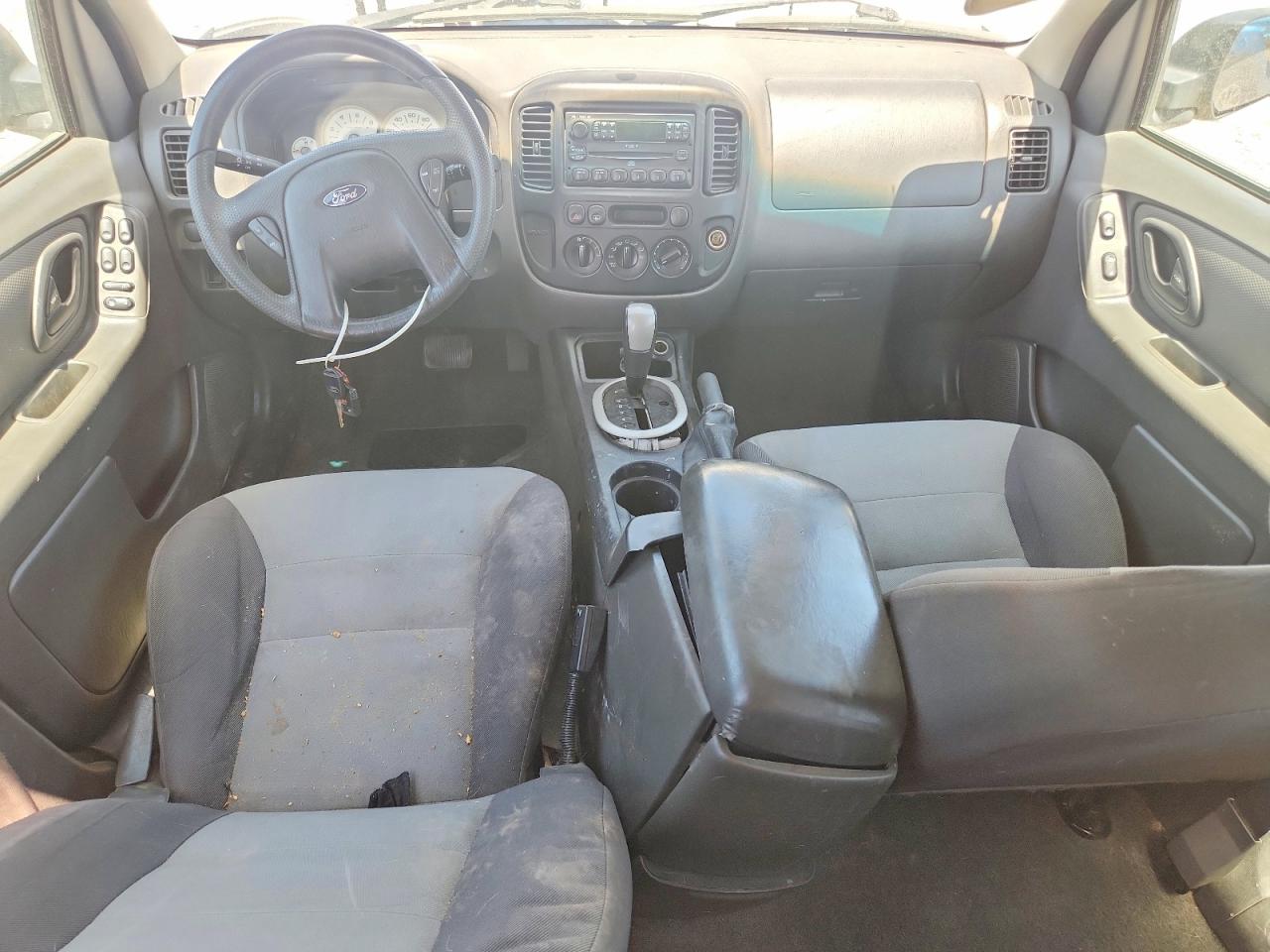 2005 FORD ESCAPE