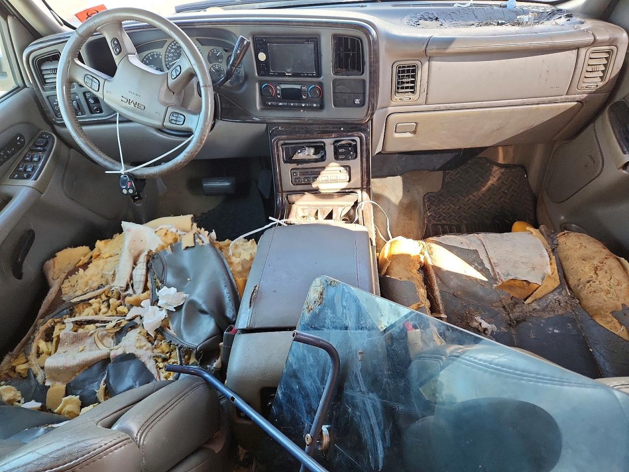 2005 GMC YUKON