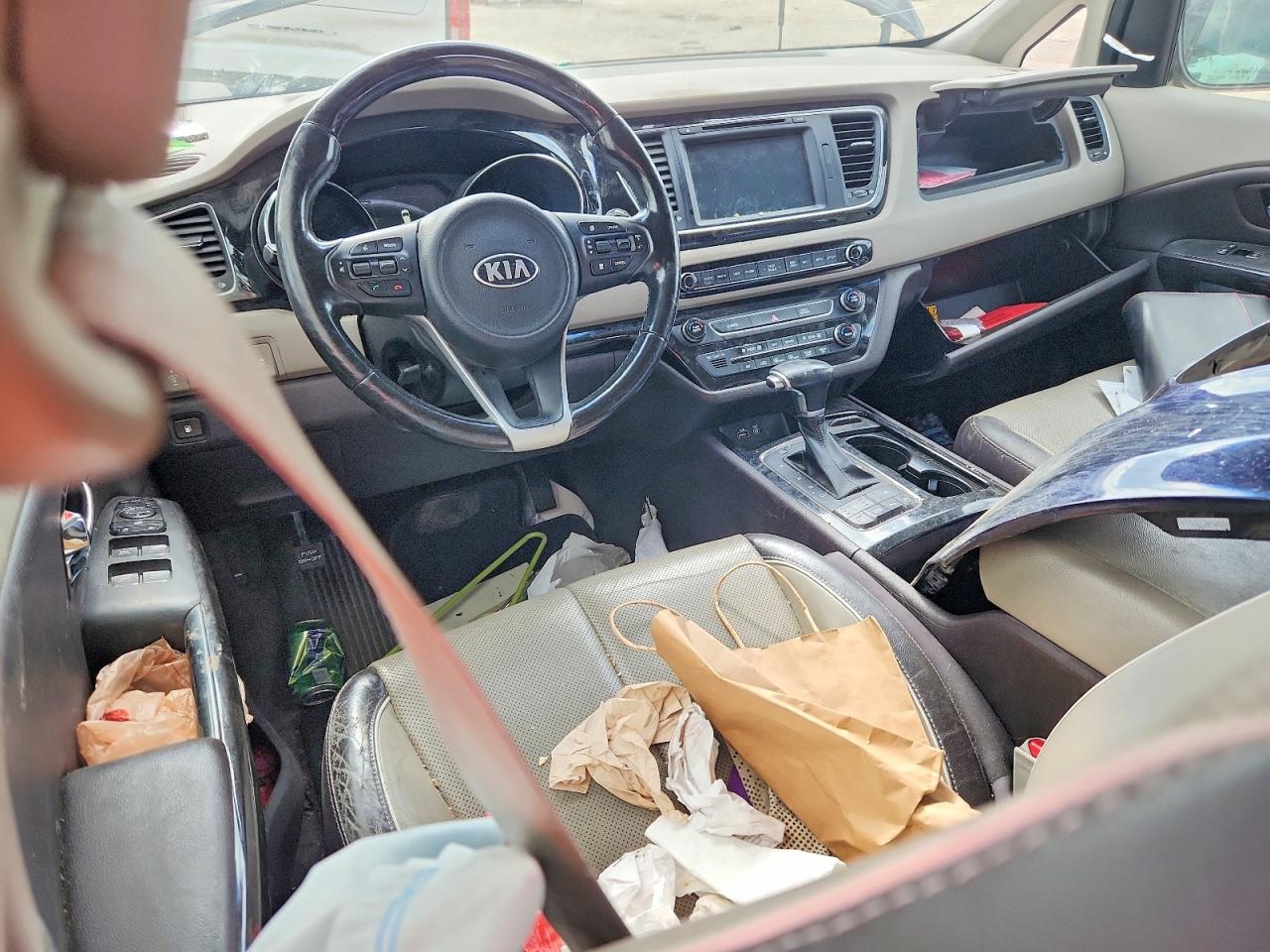 2018 KIA SEDONA