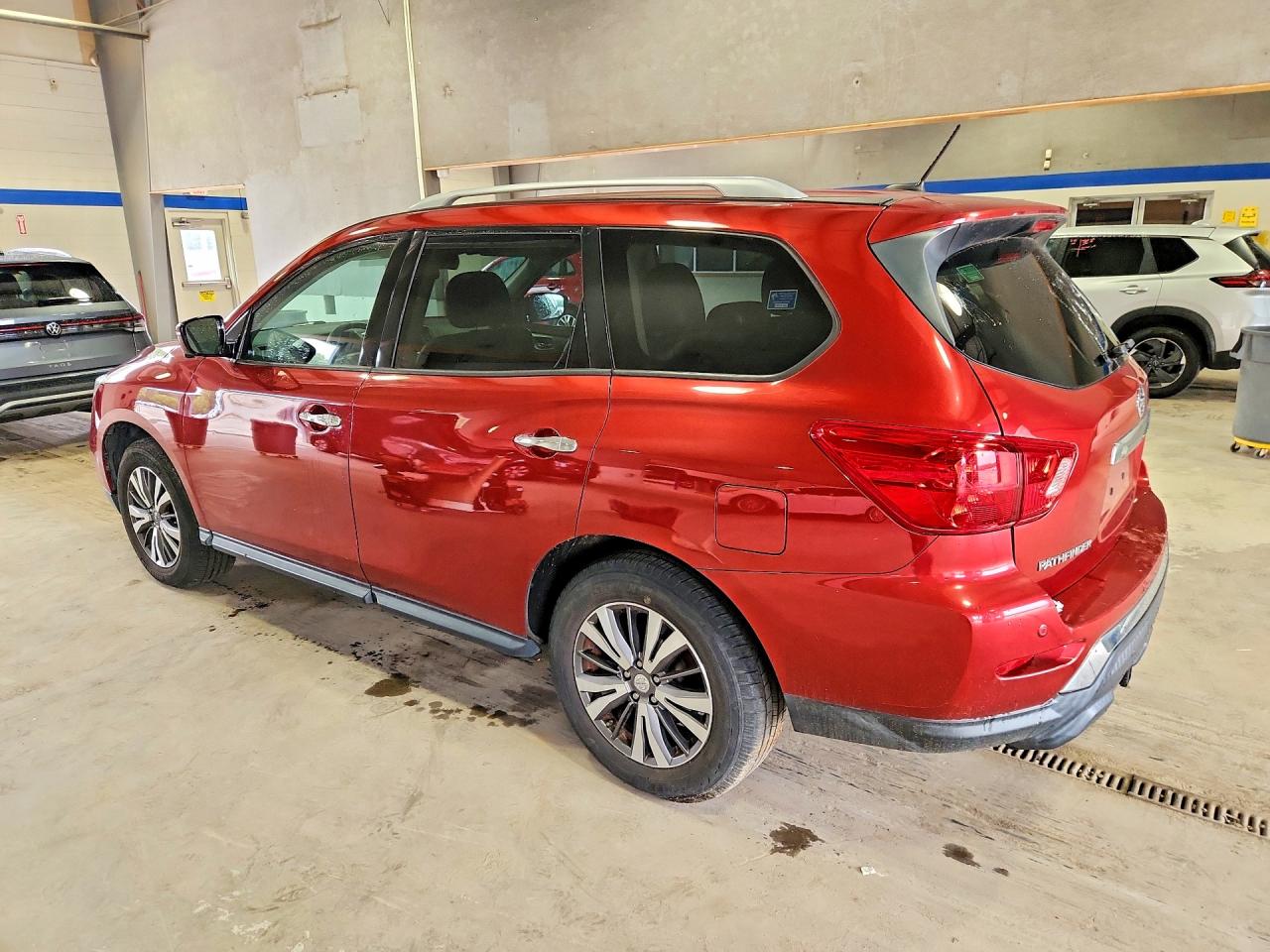 2017 NISSAN PATHFINDER