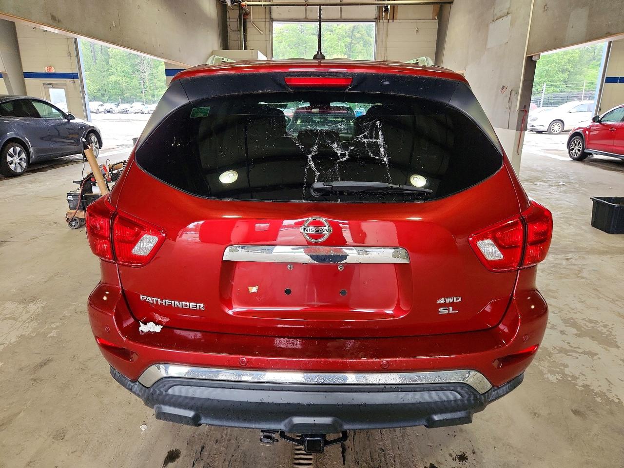 2017 NISSAN PATHFINDER