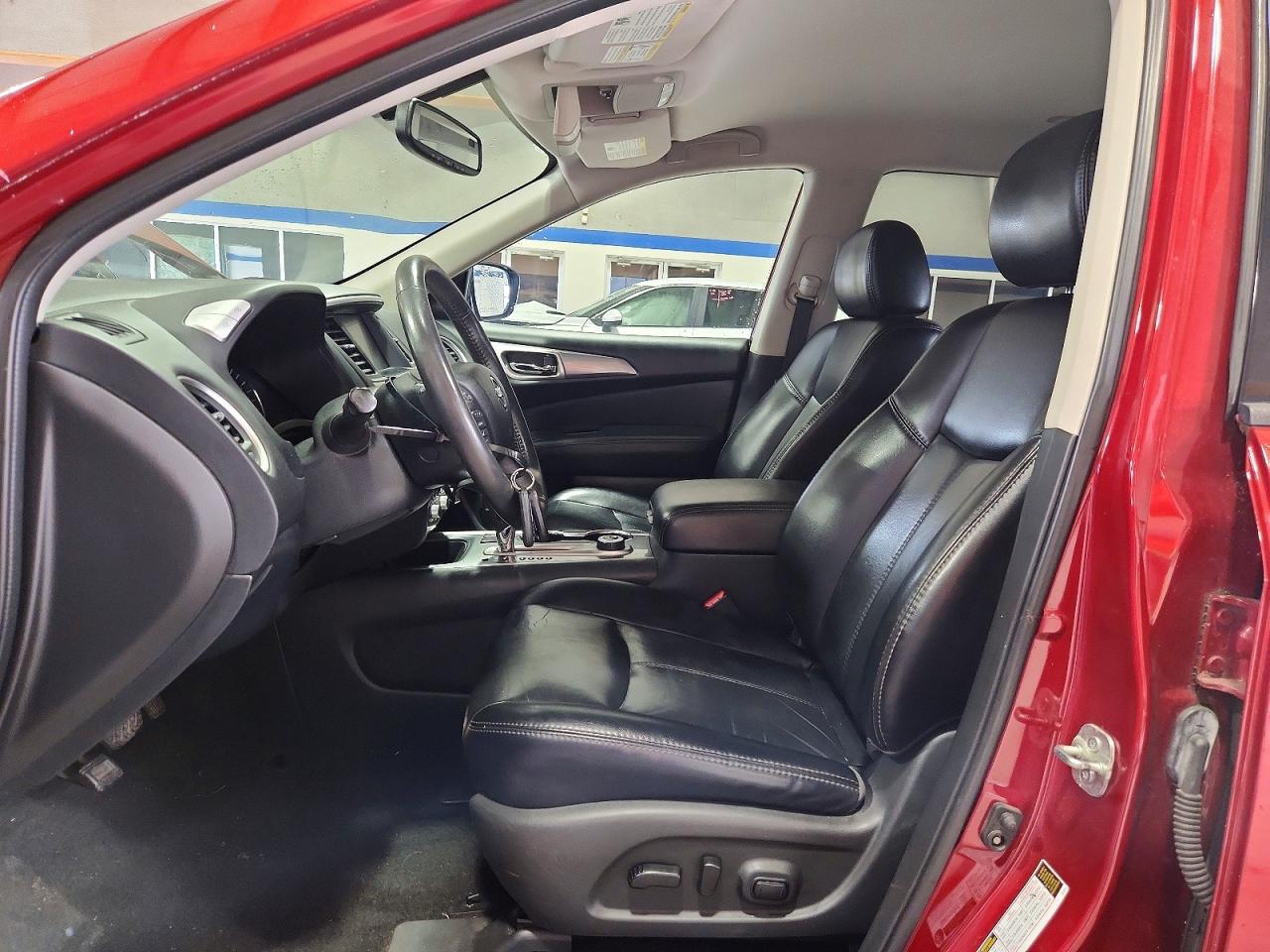 2017 NISSAN PATHFINDER