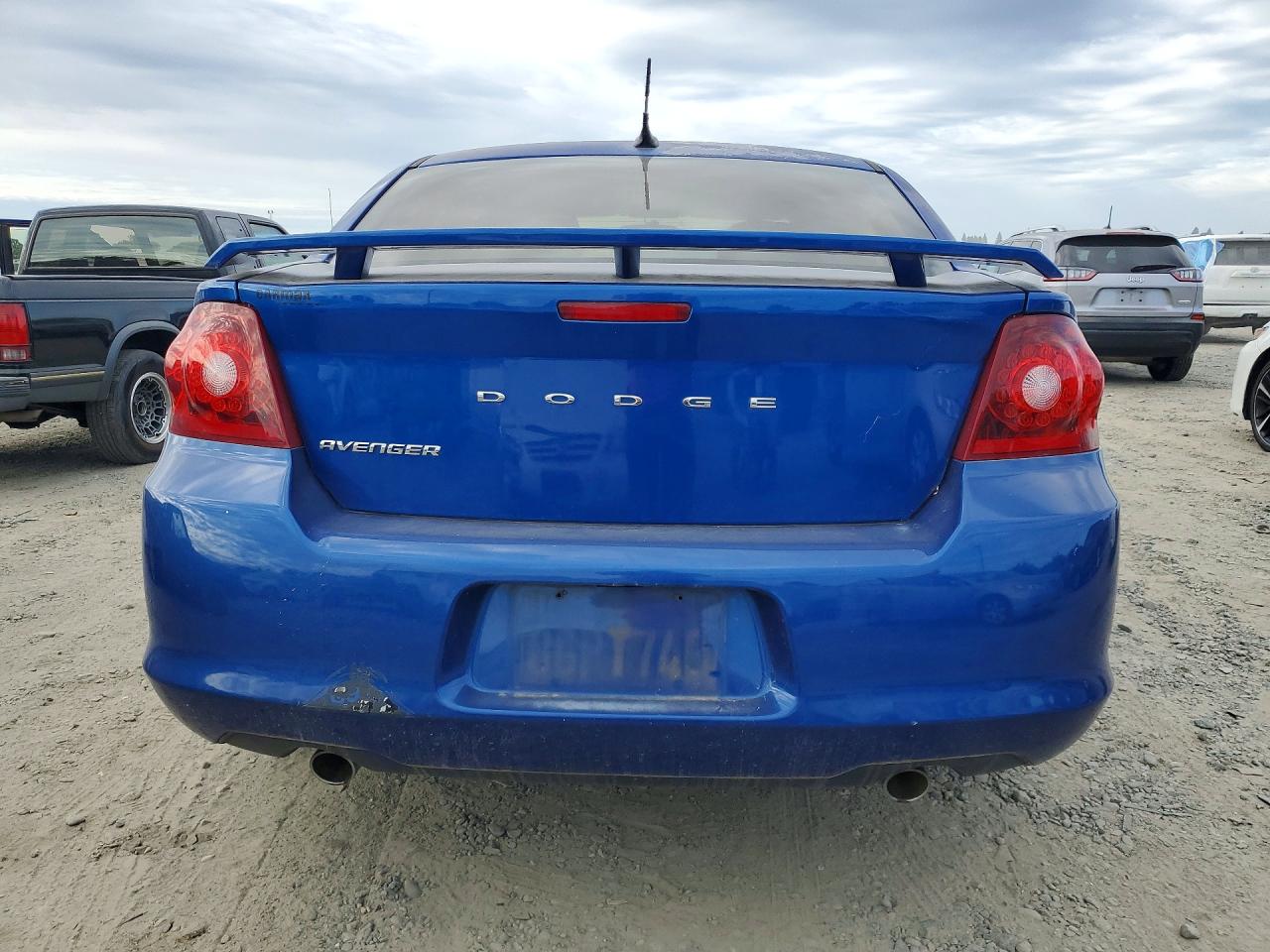 2013 DODGE AVENGER