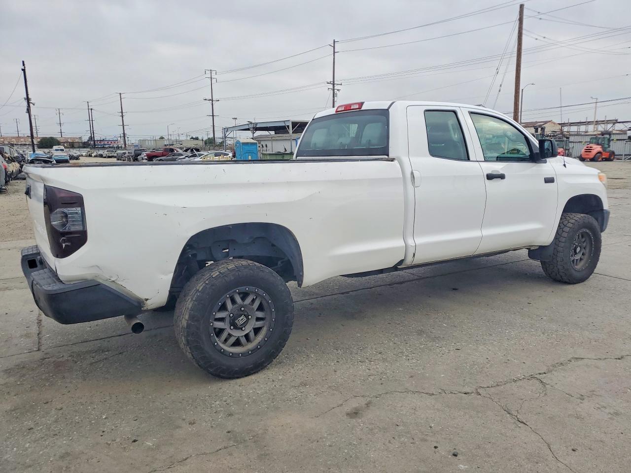 2015 TOYOTA TUNDRA