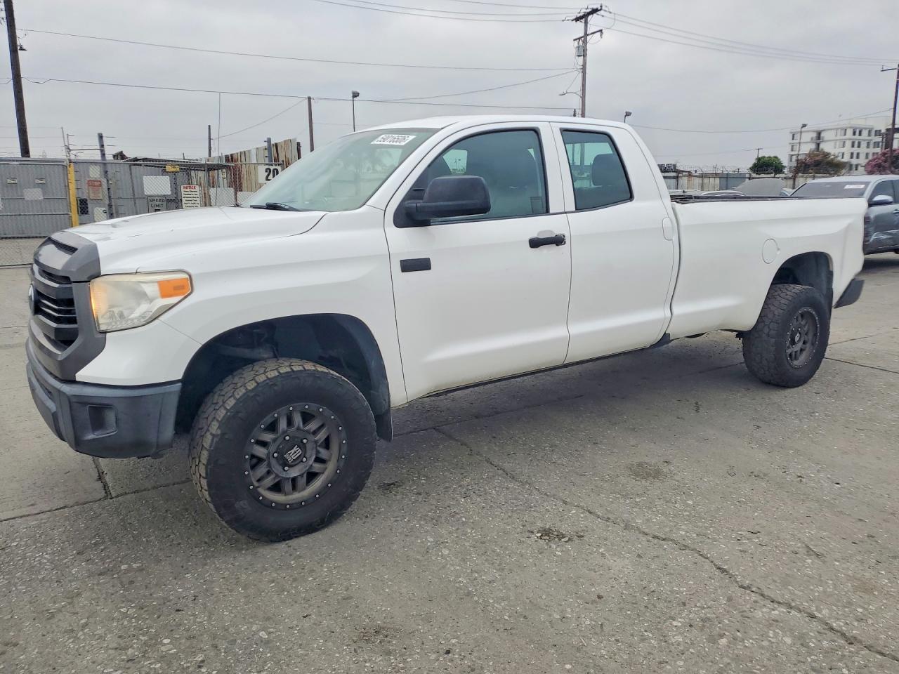 2015 TOYOTA TUNDRA