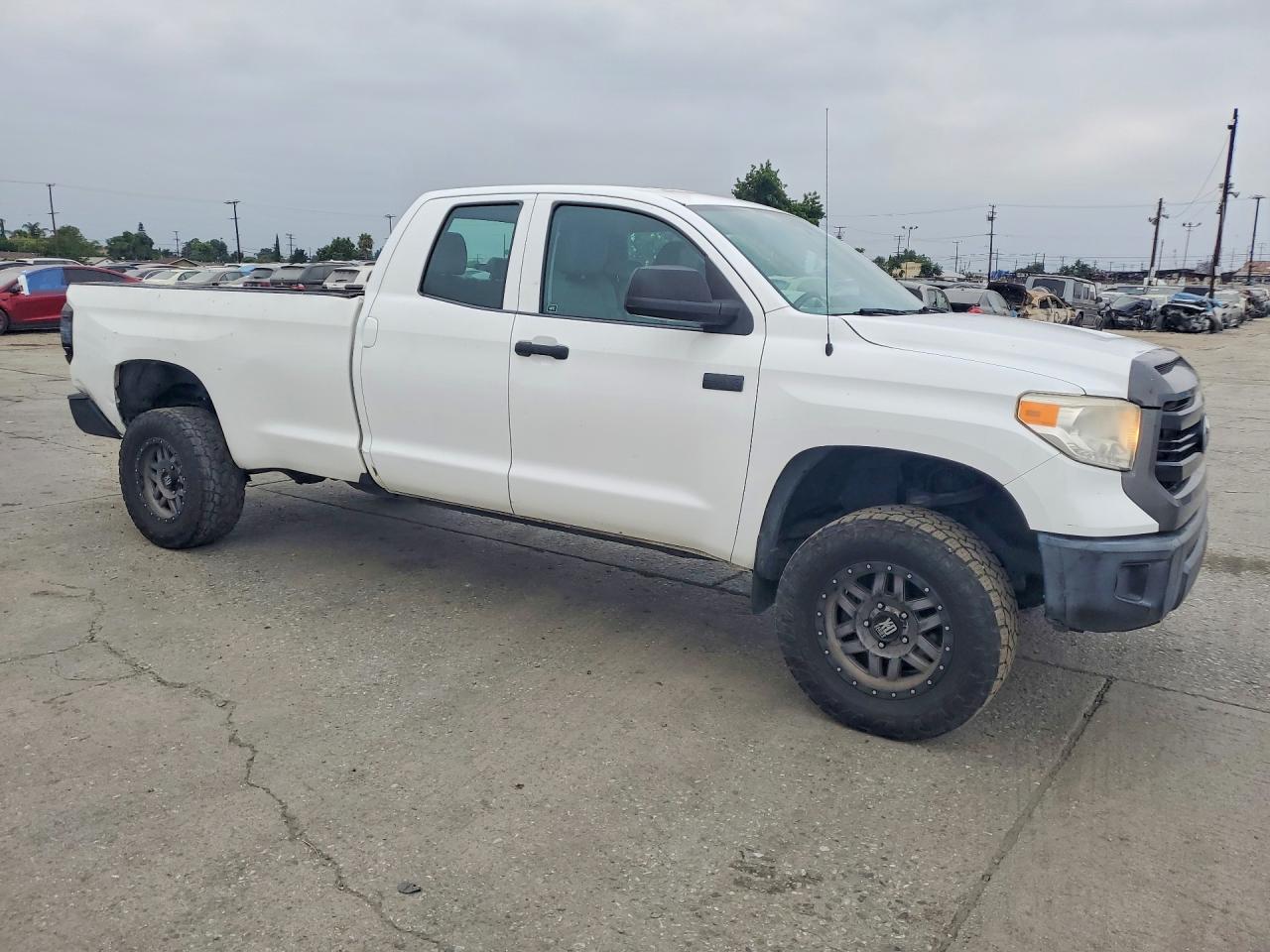 2015 TOYOTA TUNDRA