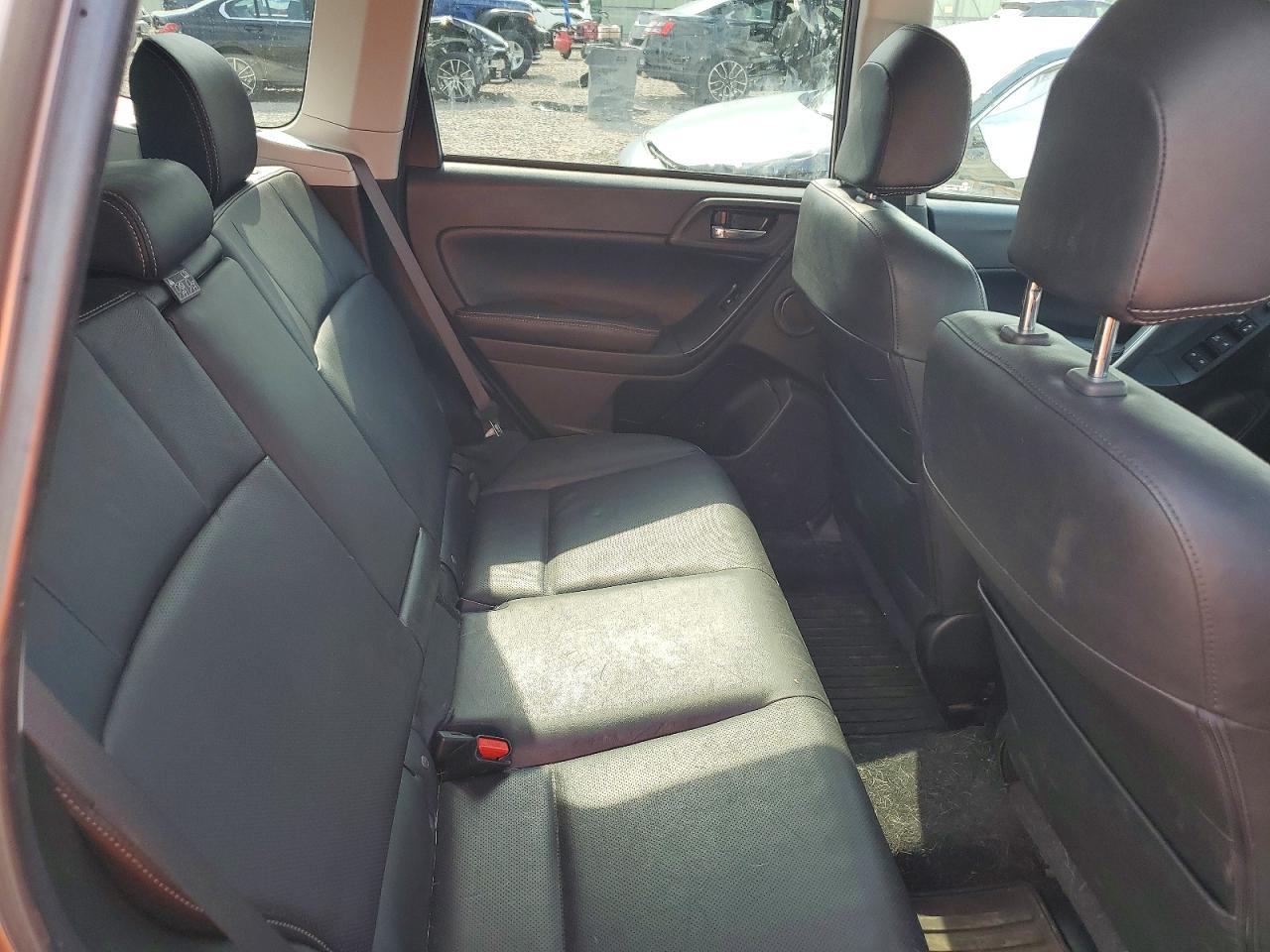 2015 SUBARU FORESTER