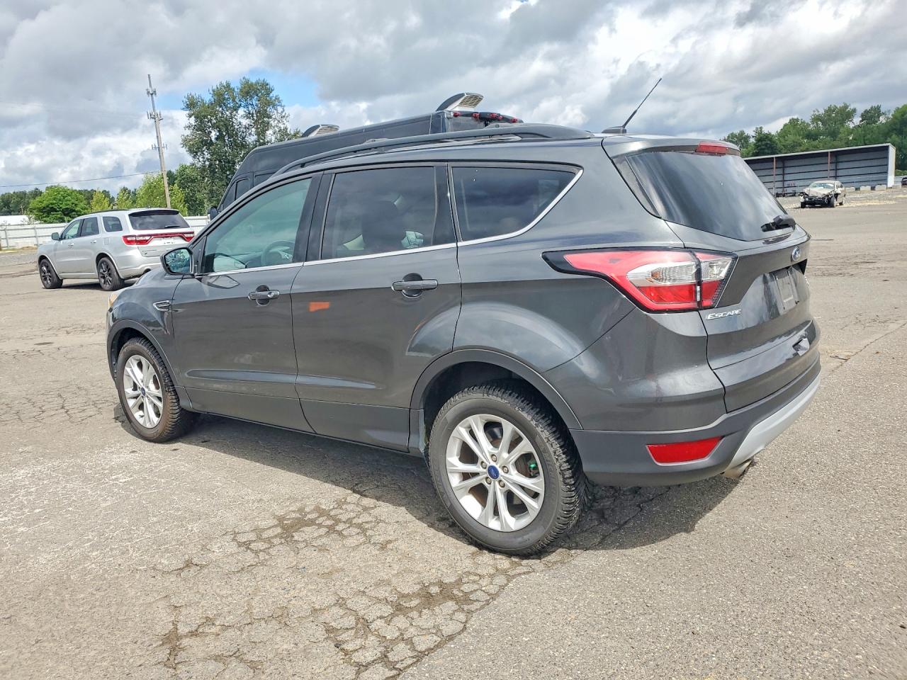 2017 FORD ESCAPE