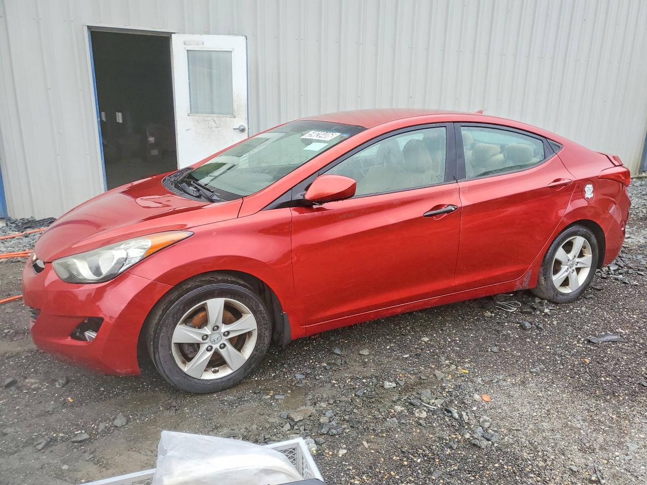 2013 HYUNDAI ELANTRA