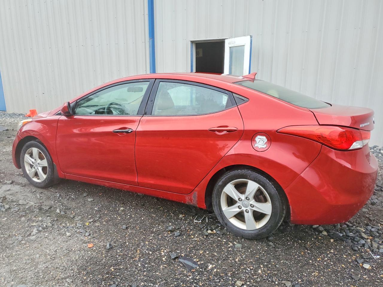 2013 HYUNDAI ELANTRA