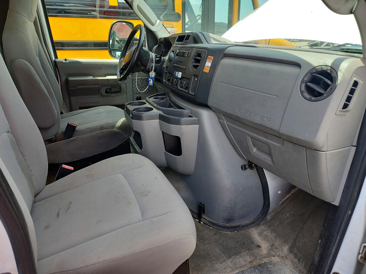2013 FORD ECONOLINE