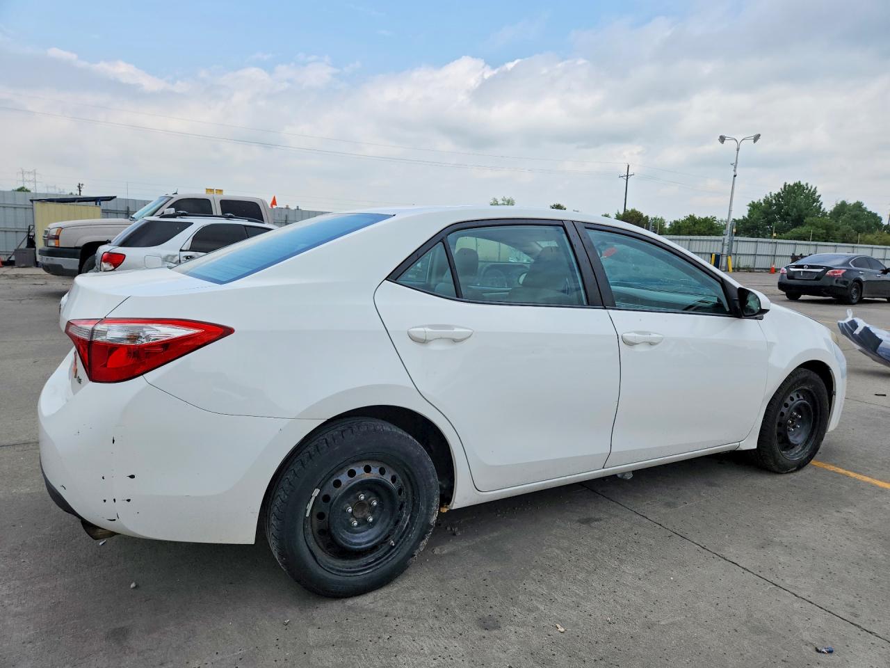 2015 TOYOTA COROLLA