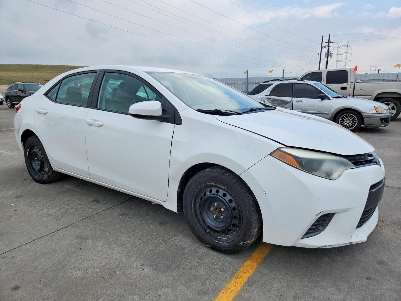 2015 TOYOTA COROLLA