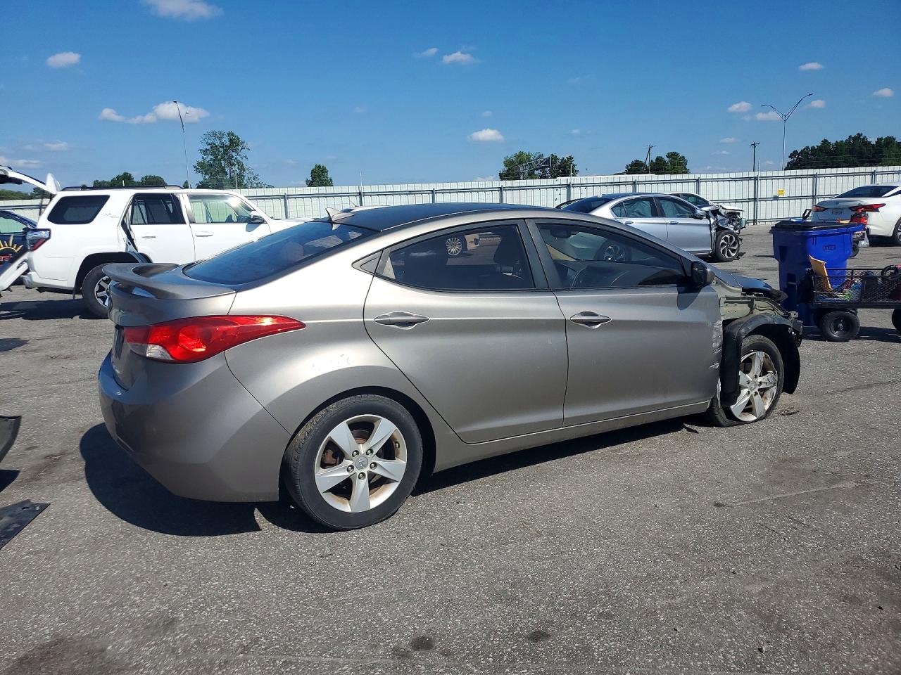 2013 HYUNDAI ELANTRA
