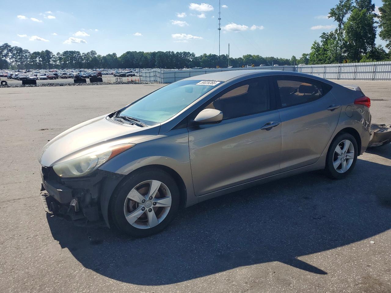 2013 HYUNDAI ELANTRA