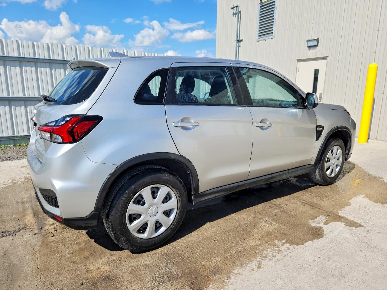 2023 MITSUBISHI OUTLANDER