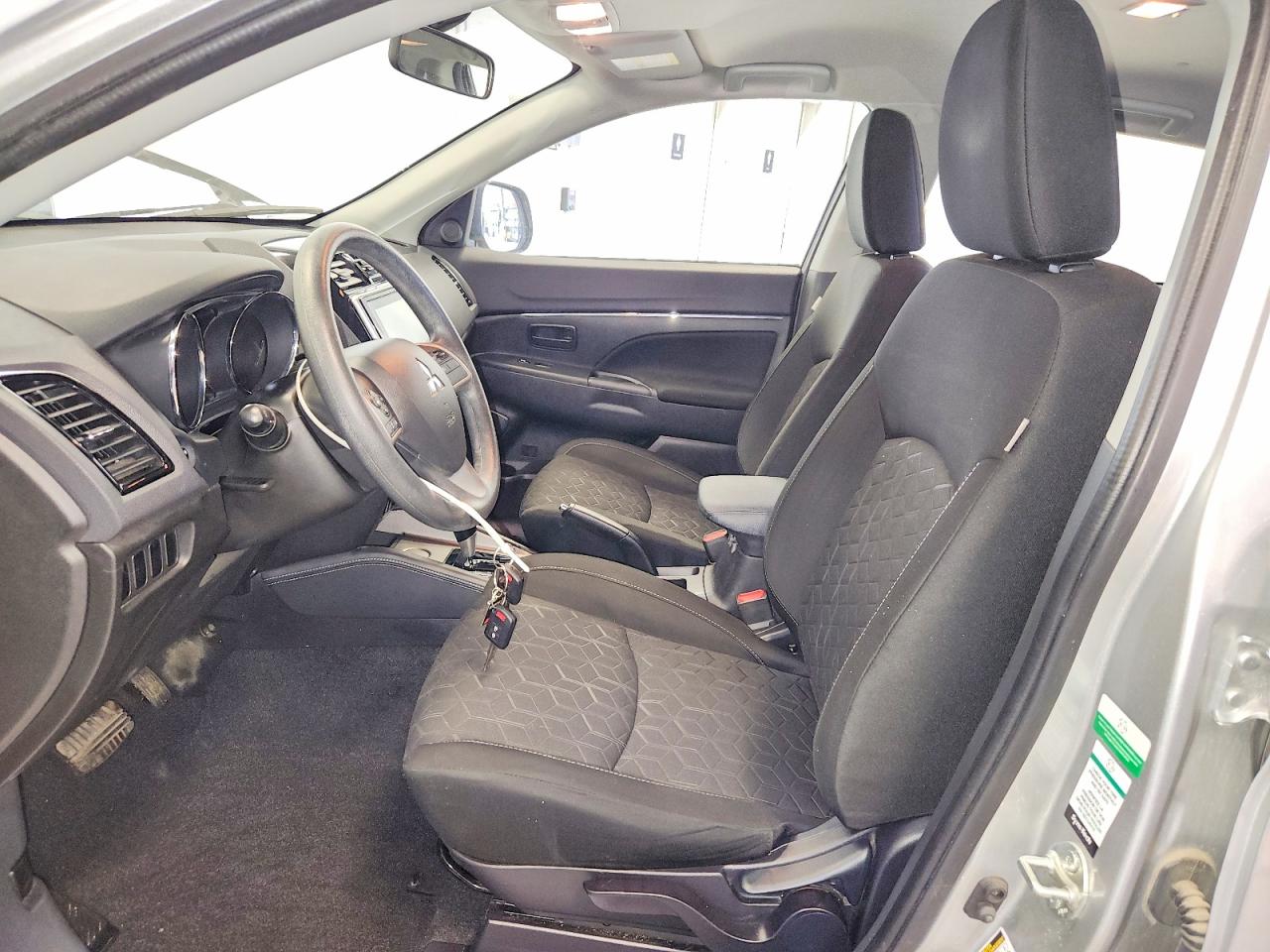 2023 MITSUBISHI OUTLANDER