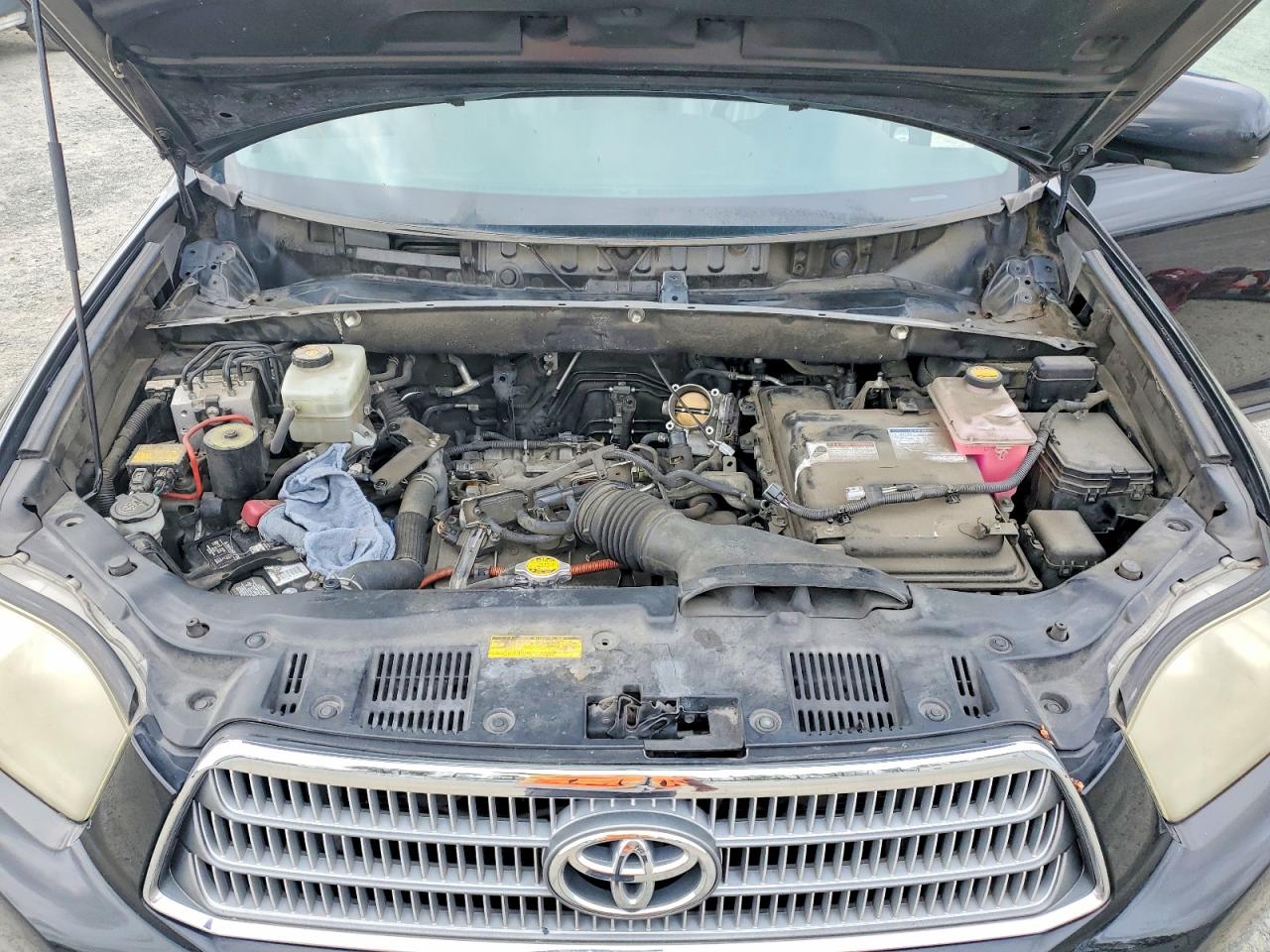 2010 TOYOTA HIGHLANDER