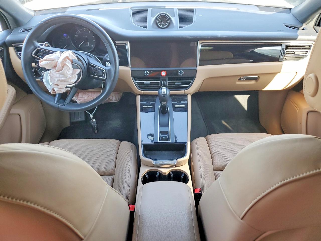 2024 PORSCHE MACAN