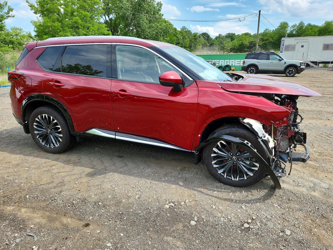 2025 NISSAN ROGUE