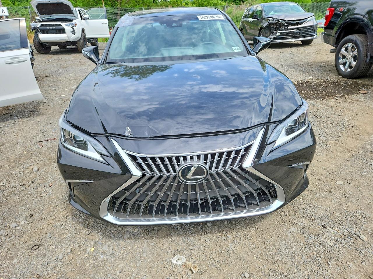 2024 LEXUS ES350