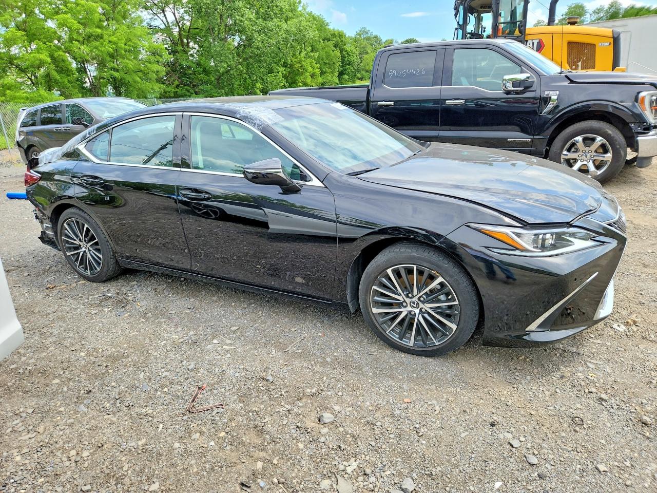 2024 LEXUS ES350