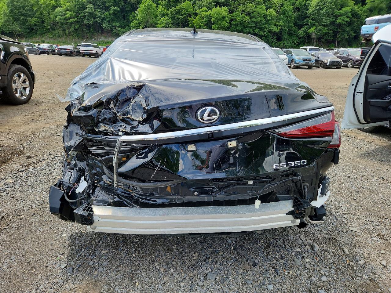 2024 LEXUS ES350