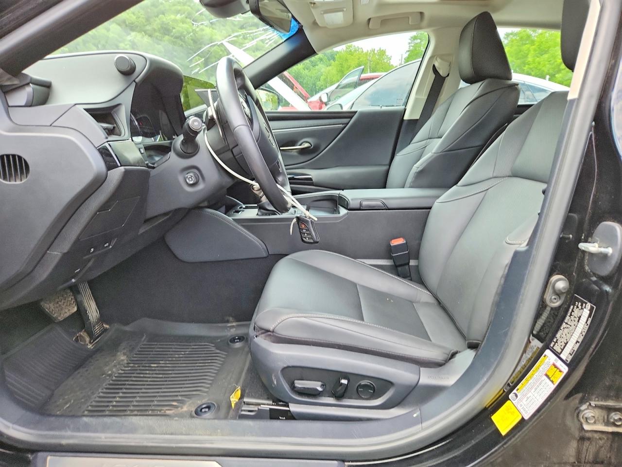 2024 LEXUS ES350