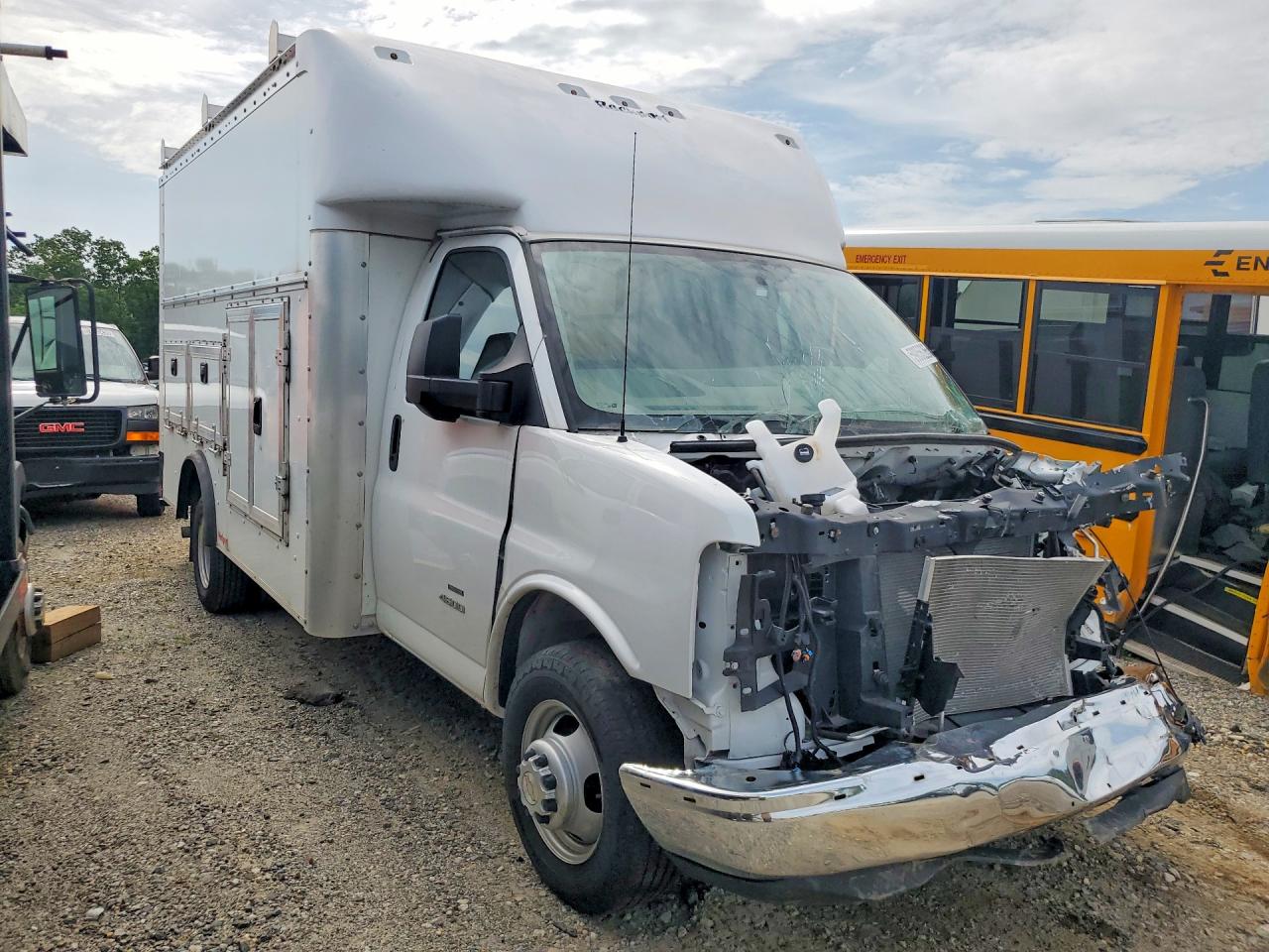 2023 CHEVROLET EXPRESS