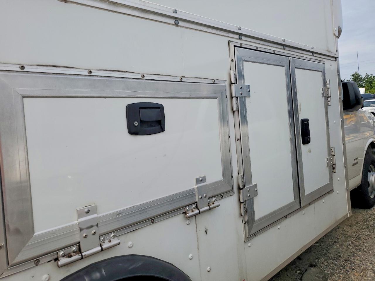 2023 CHEVROLET EXPRESS