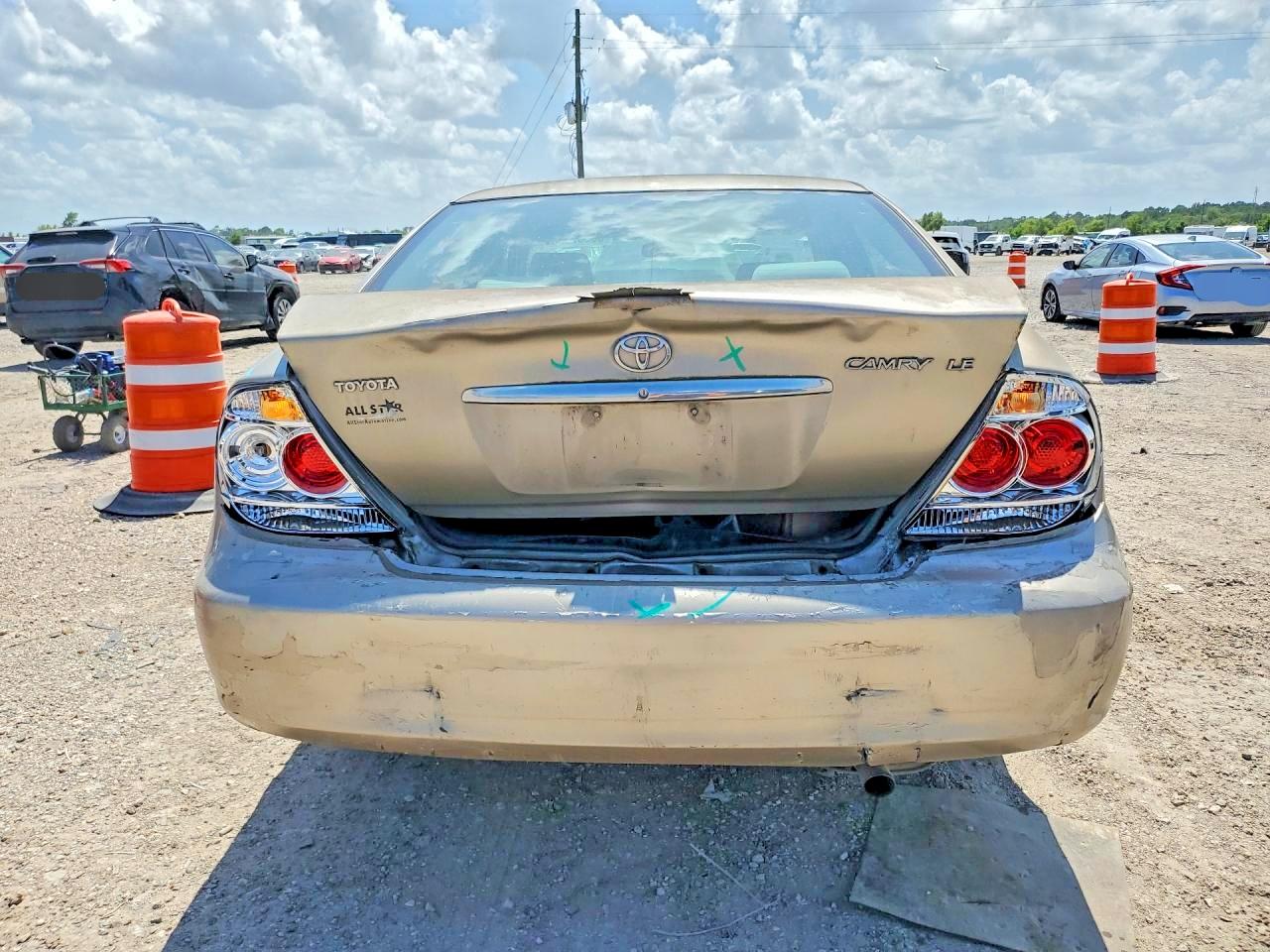 2005 TOYOTA CAMRY