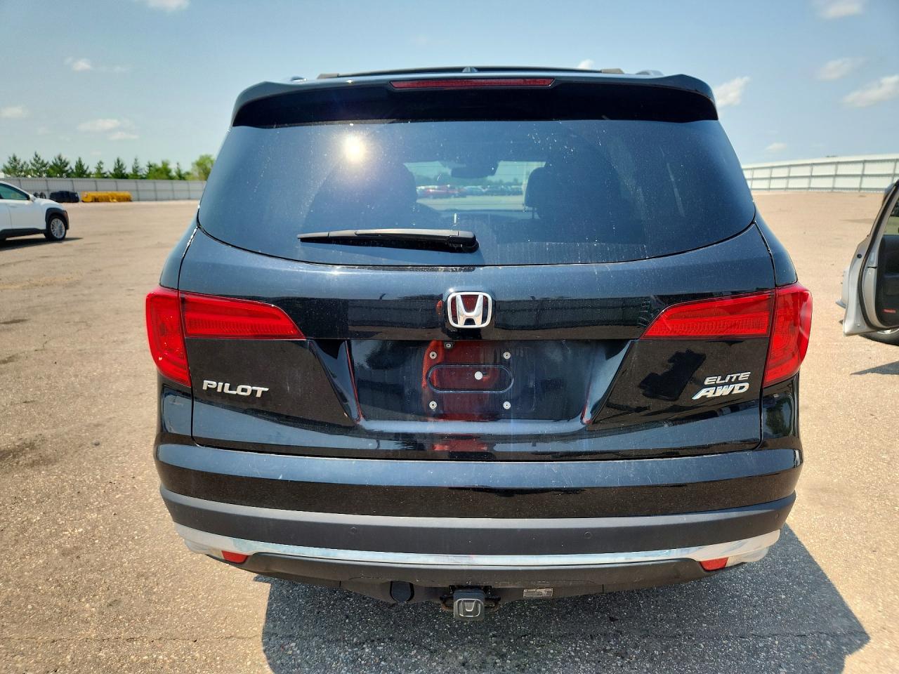 2017 HONDA PILOT