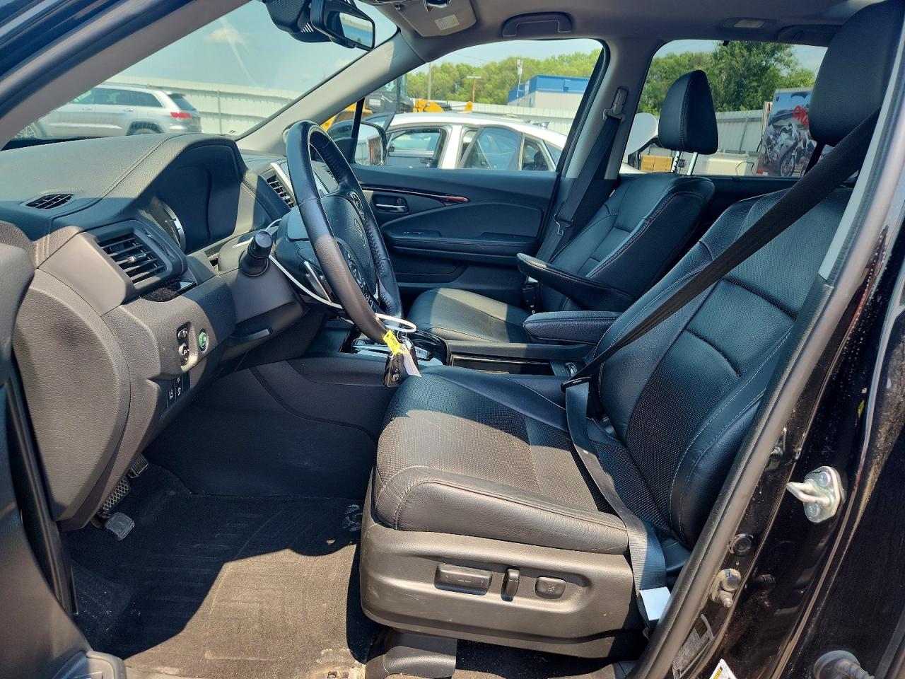 2017 HONDA PILOT