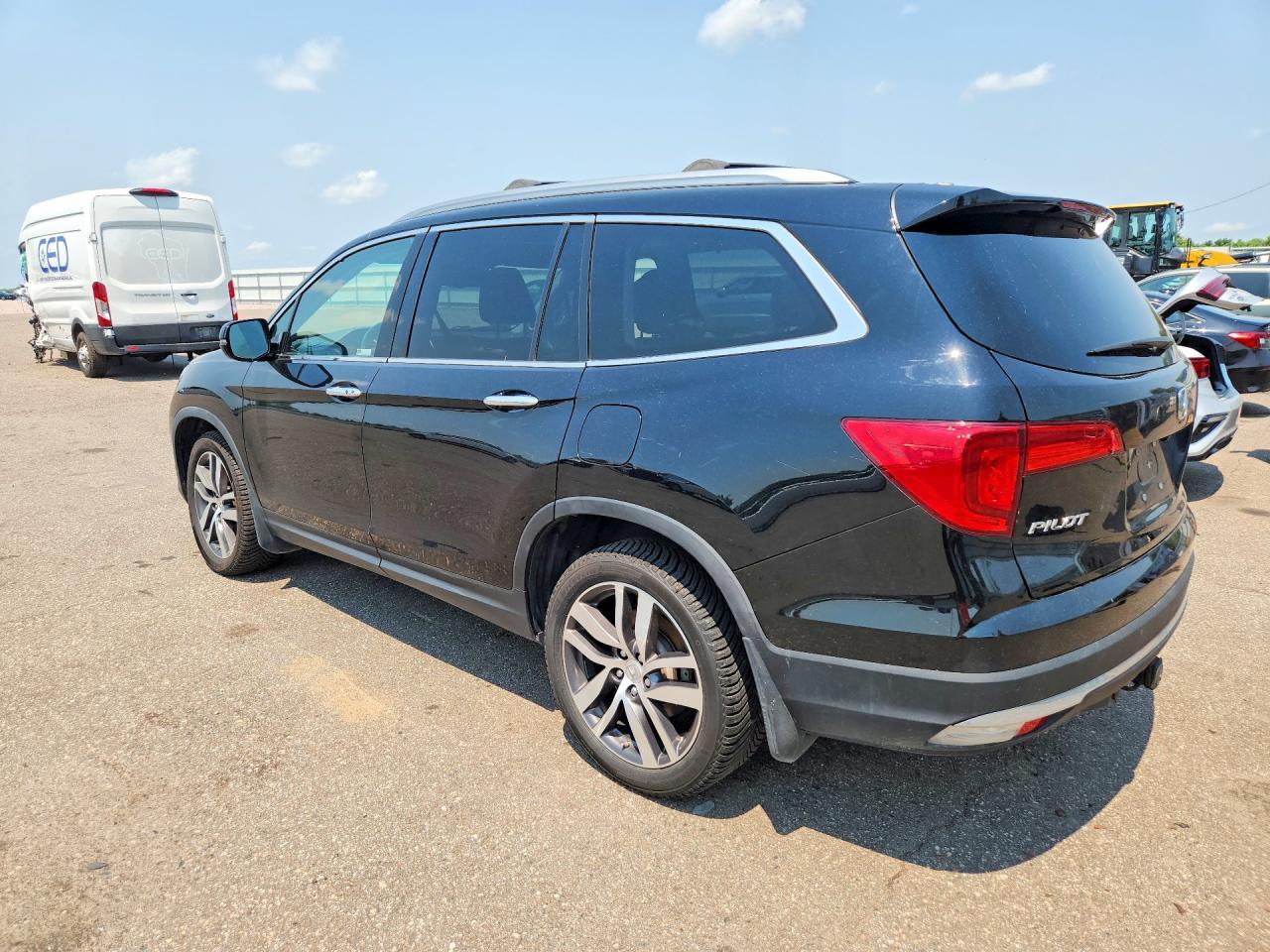 2017 HONDA PILOT