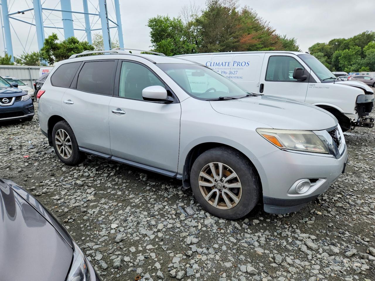 2016 NISSAN PATHFINDER
