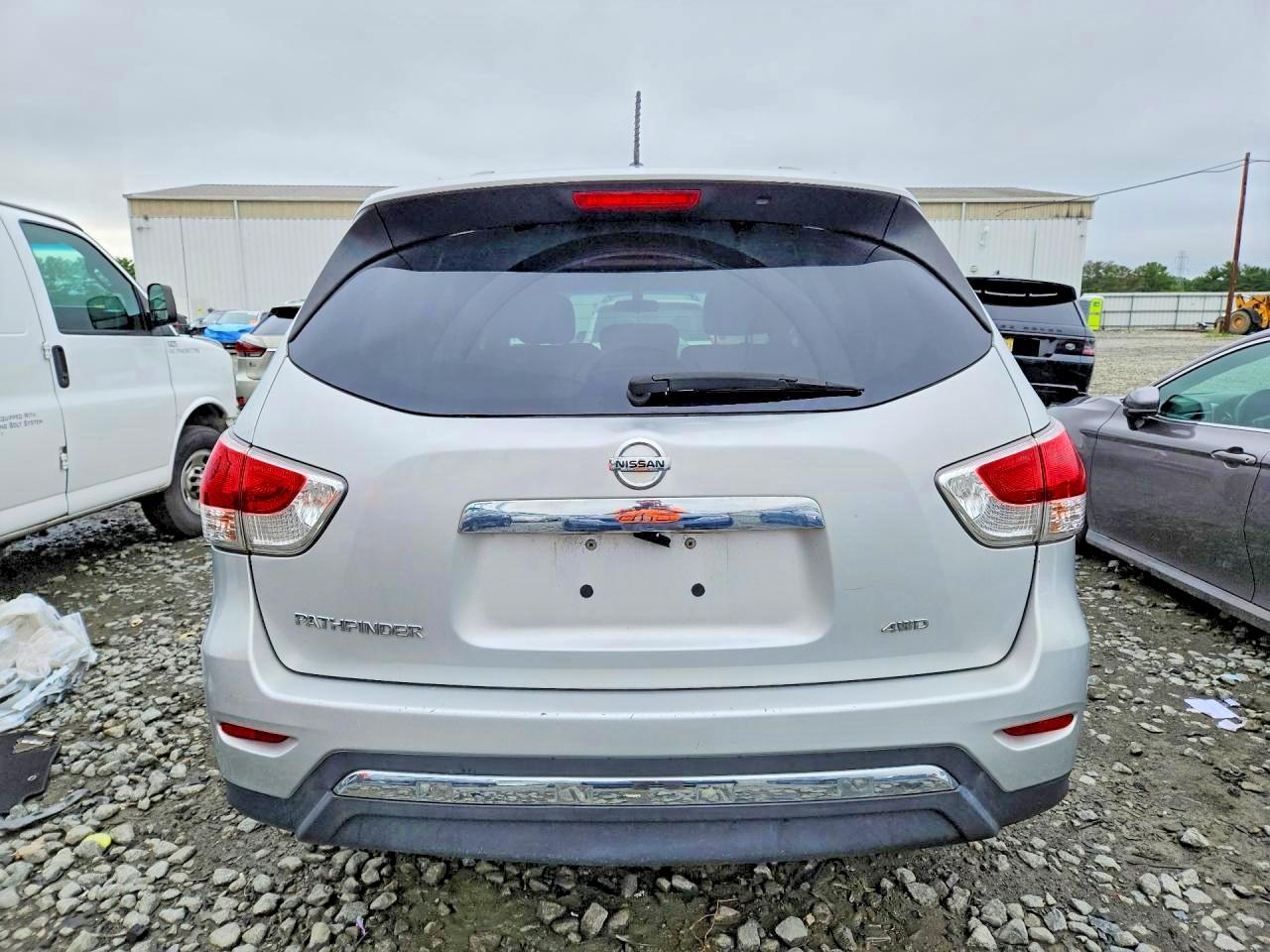 2016 NISSAN PATHFINDER