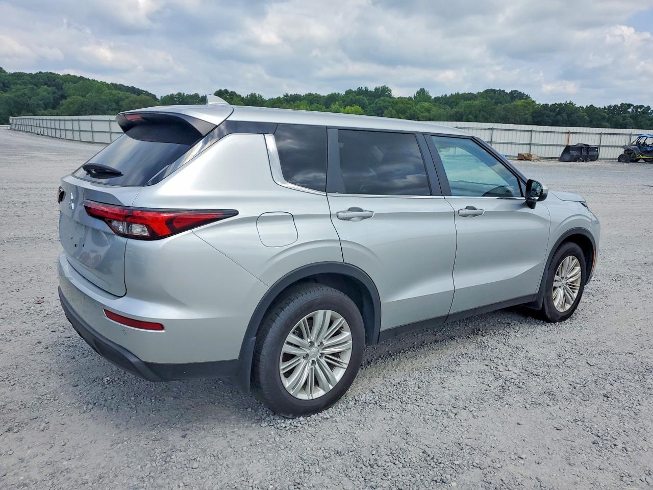 2024 MITSUBISHI OUTLANDER