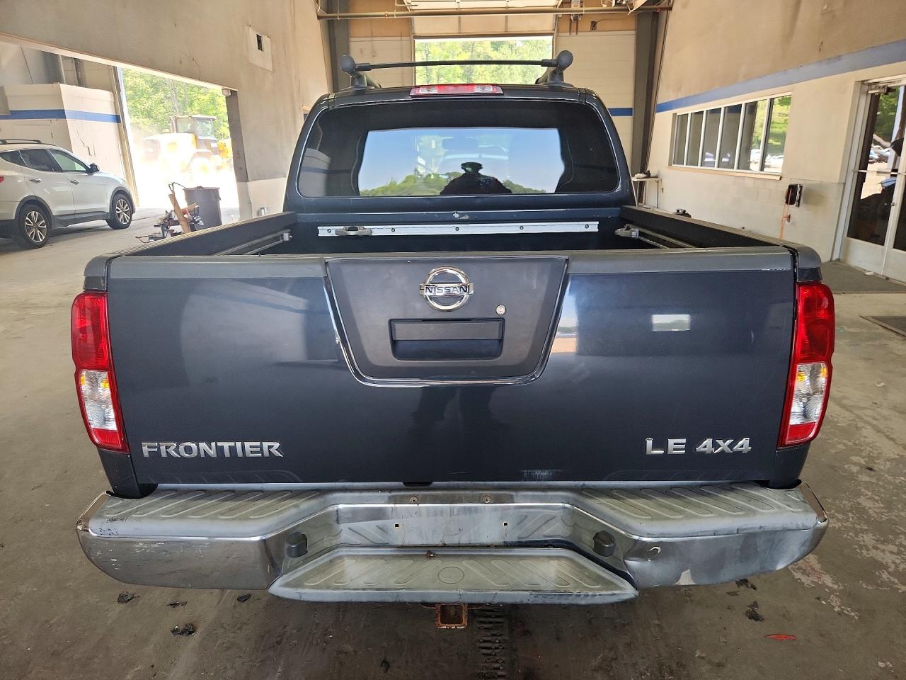 2010 NISSAN FRONTIER