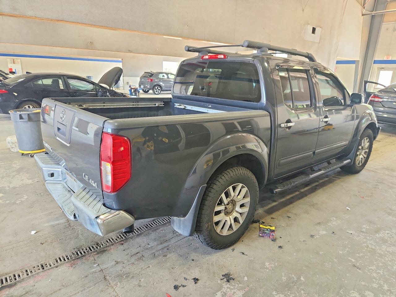 2010 NISSAN FRONTIER