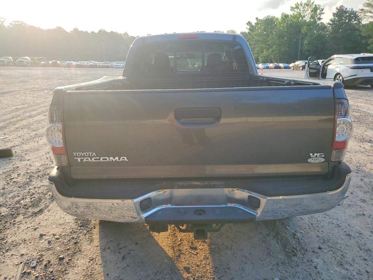 2011 TOYOTA TACOMA