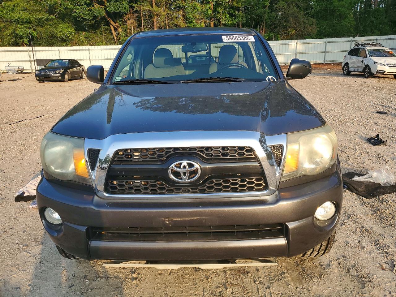 2011 TOYOTA TACOMA